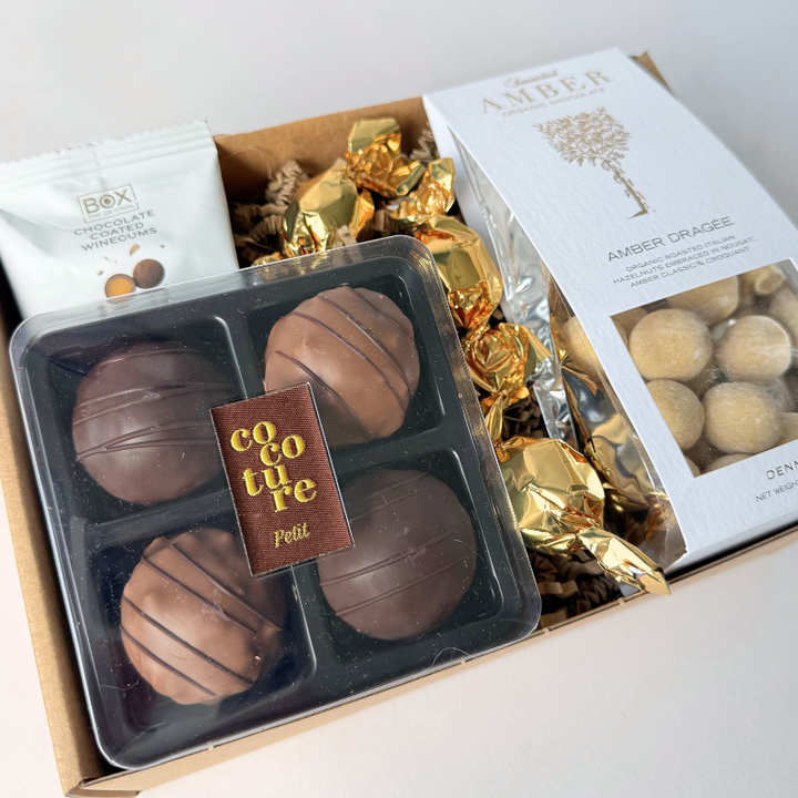 Lille luksus chokoladegave med romkugler, Amber hasselnødder og fyldte chokoladekugler