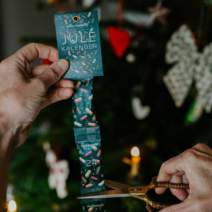 26 stykker håndlavet lakridskonfekt i julekalender