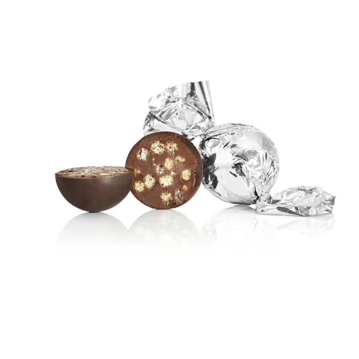 Fyldte chokoladekugler med crisp Mørk chokolade