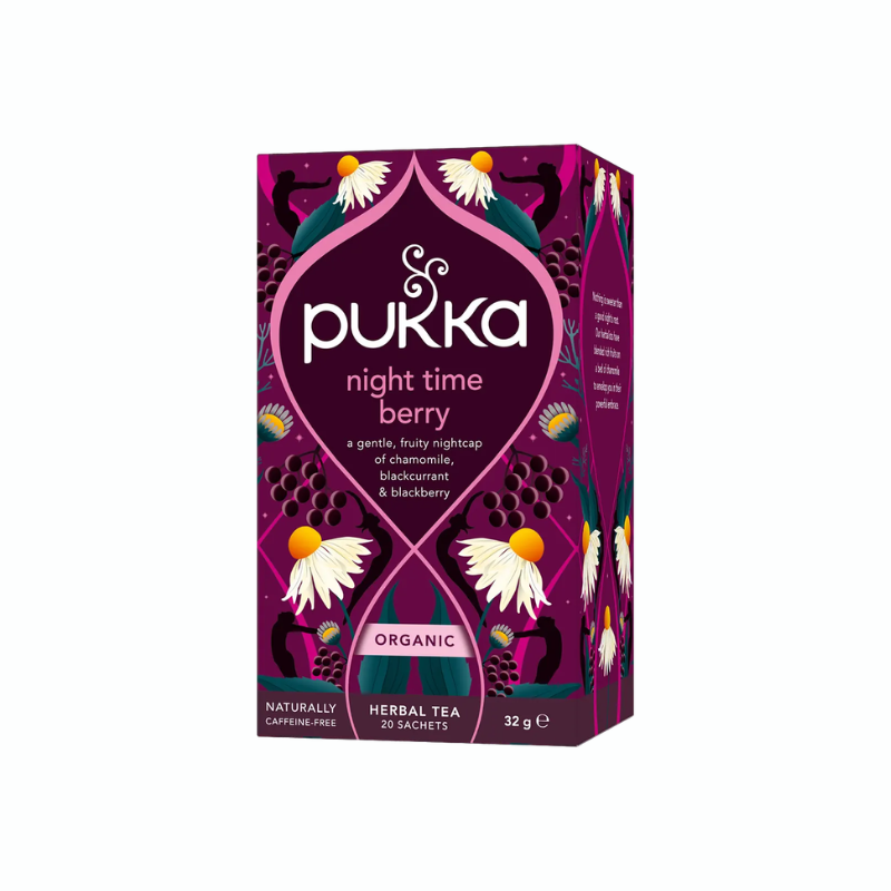 Pukka Night Time Berry økologisk urtete med hyben, hibiscus, kamille, lavendel, solbær og hyldebær i 20 tebreve.